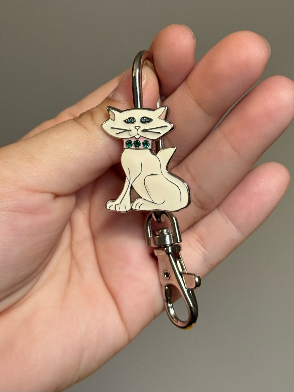 Y2K Vintage Cat Purse Hook Keychain Charm White Enamel with Rhinestone by Alexx